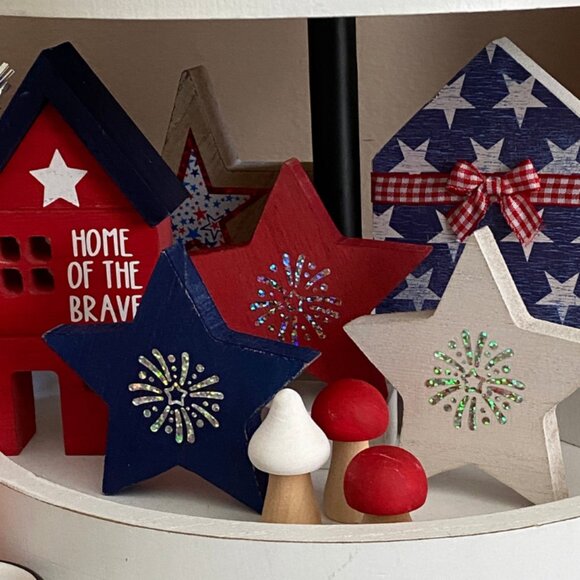 Patriotic Tiered Tray Set of 3 Red White and Blue Wood Stars July 4th Decor - Picture 6 of 6